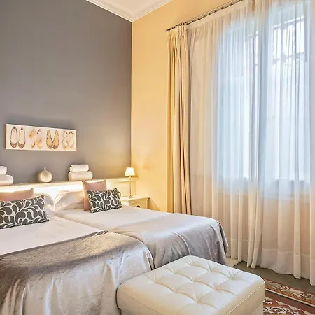 Modernista Villa *